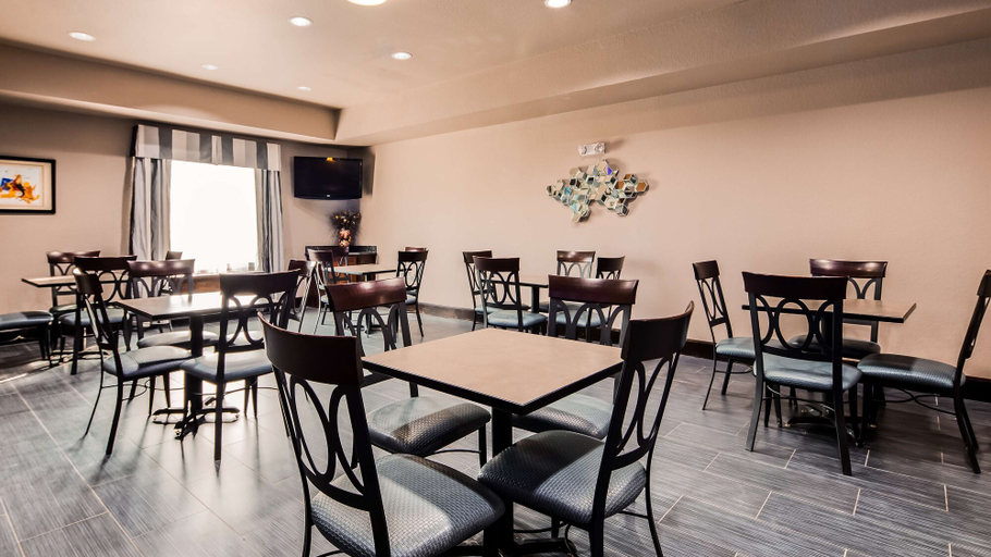 Food & Drinks 5, Best Western Plus Kenedy Inn, Karnes