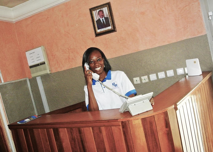 Others 4, Hôtel La Renardière, Wouri