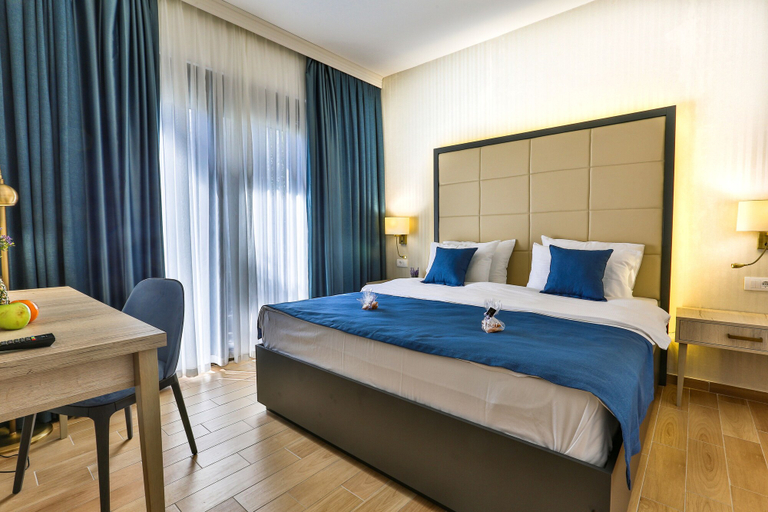 Bedroom 3, Hotel Harmony by Aycon
