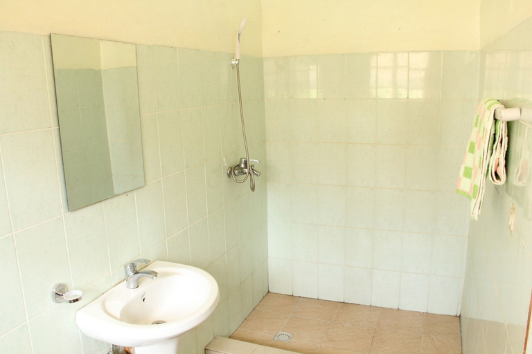 Bathroom 5, Joy Guesthouse, Kicukiro