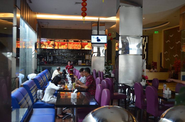 Food & Drinks 5, World Hotel, West Jakarta