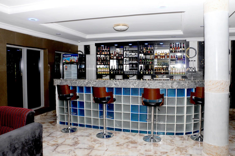 Food & Drinks 2, Crystal Palace Hotel, AbujaMun