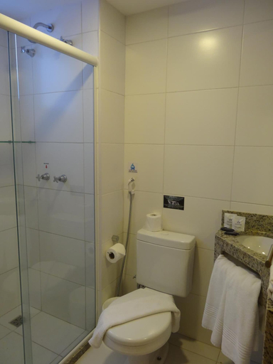 Bathroom 5, Aquarena Hotel, Salvador