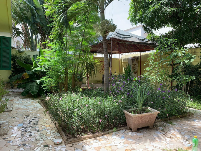 Others 5, Picturesque Studio Apartment, Dakar