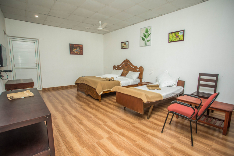 Bedroom 2, Mistly Plantation Bungalow, Coimbatore