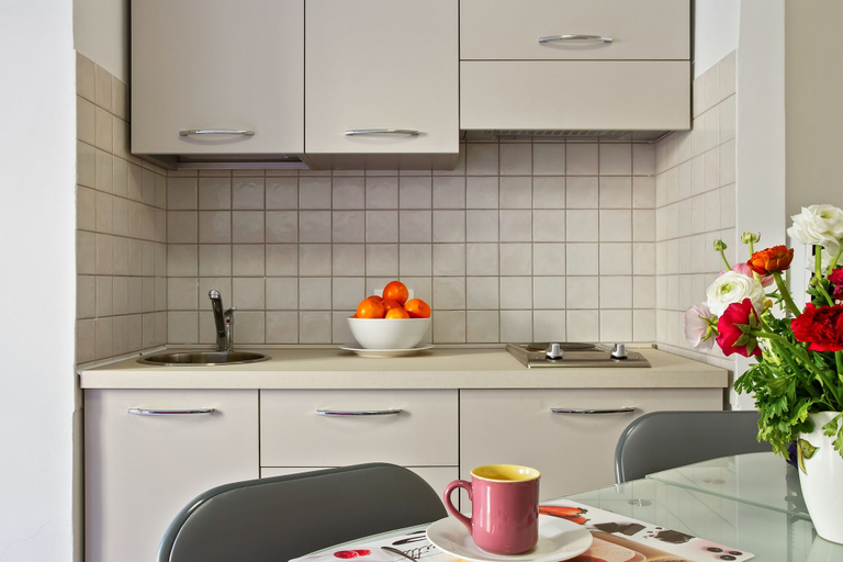 Private kitchenette, Grand Albergo Apartment, Imperia