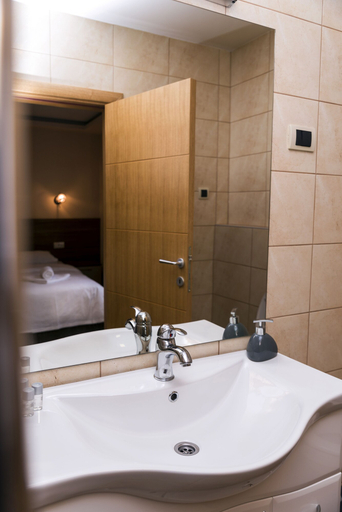 Bathroom 4, Hotel Garden, Novi Sad