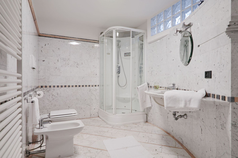 Bathroom 3, Viilla Livia Luxury, Brescia