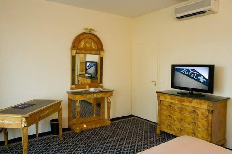 Bedroom 3, Hôtel Fleur de Lys - Bailleul, Nord
