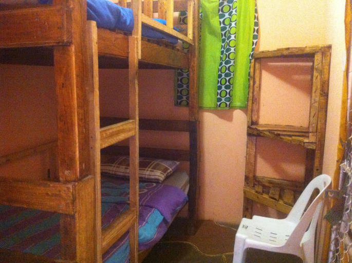 Bedroom 2, Bananyana Backpackers, Chobe