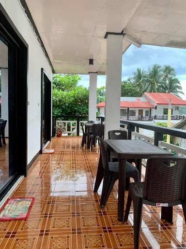 Others 4, Mia's Place, El Nido