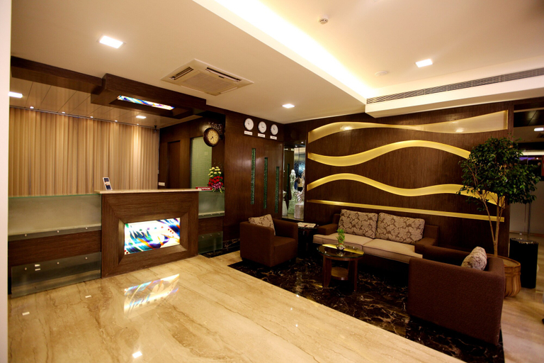 Others 4, Hotel DORTN, Pune