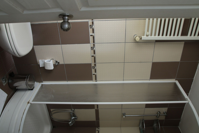 Bathroom 5, Eagles Budget Homes, Beşiktaş