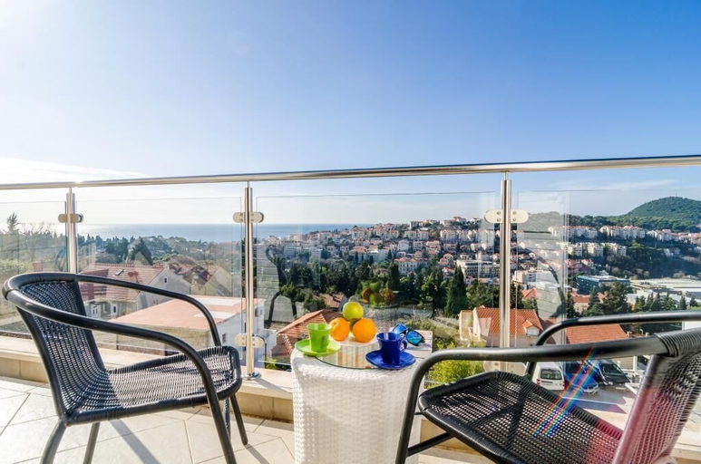 Others 5, Niko's Sea View Apartment, Dubrovnik