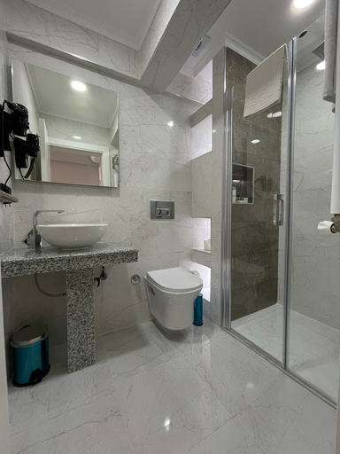 Bathroom 5, Azra Sultan Hotel&Spa, Fatih