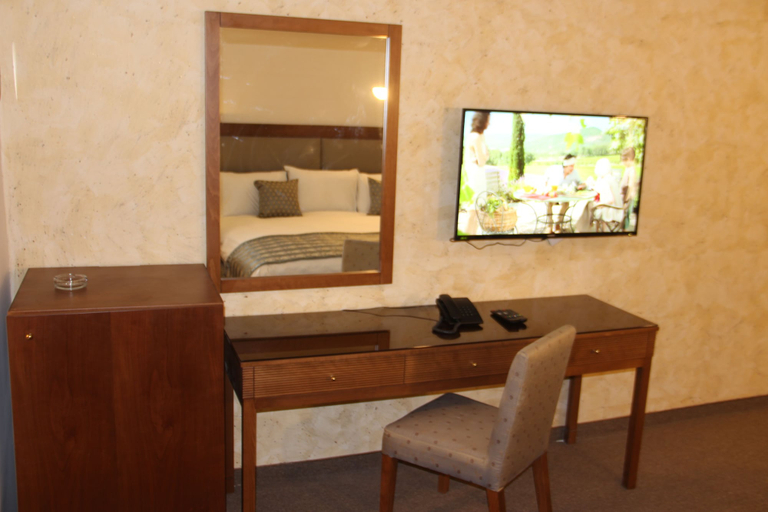 Bedroom 3, Saray Hotel, Amman