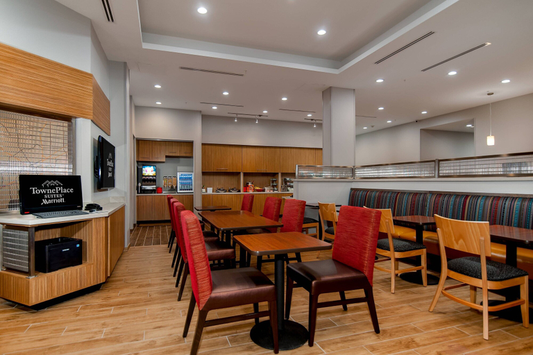 Food & Drinks 5, TownePlace Suites Fort Worth University Area/Medical Center, Fort Worth