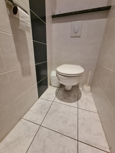 Bathroom 5, Hostellerie du Cantal, Cantal