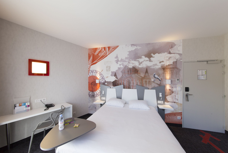 Bedroom 5, ibis Styles Poitiers Centre, Vienne