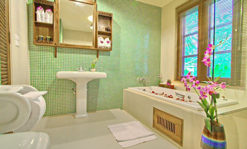 Bathroom 4, Shewe Wana Suite Resort, Muang Chiang Mai