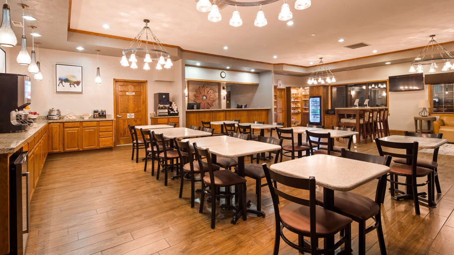 Food & Drinks 5, Best Western Buffalo Ridge Inn, Custer