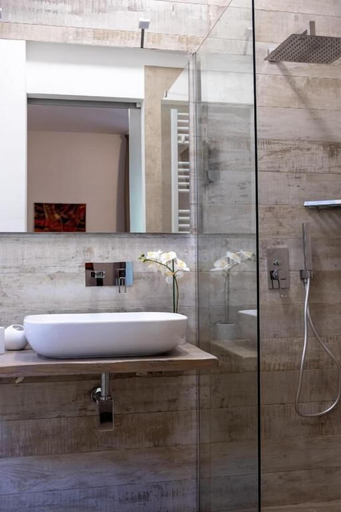 Bathroom 5, Le Muse B&B, Palermo