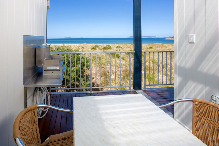 Exterior & Views 26