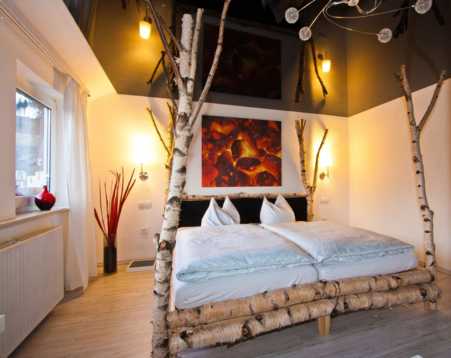 Bedroom 3, Hotel & Restaurant Lindenhof, Siegen-Wittgenstein