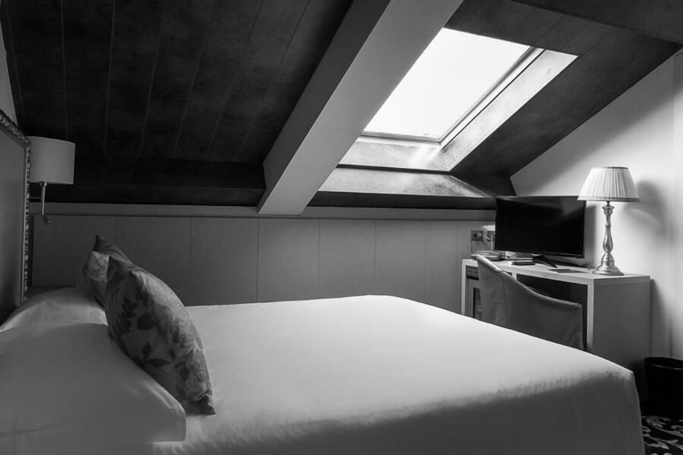 Bedroom 3, Hotel Doriguzzi, Belluno