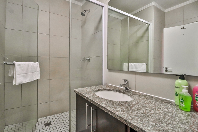 Bathroom 3, Quayside 1206by CTHA, City of Cape Town
