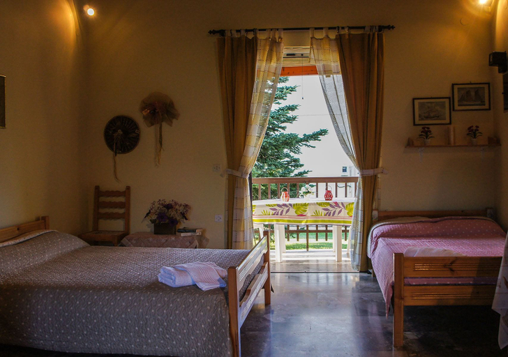 Bedroom 2, Skourtis Apartments, West Greece