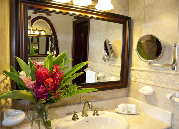 Bathroom 4, La Ensenada Beach Resort - All Inclusive, Tela