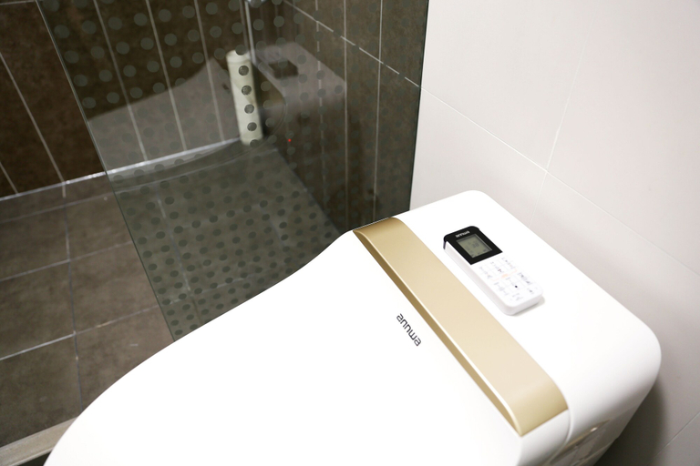 Bathroom 4, Ibis Pingliang Kongtong West road Hotel, Pingliang