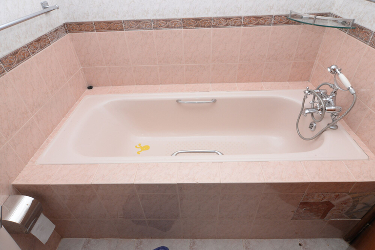 Bathroom 3, Shanema Homes, Westlands