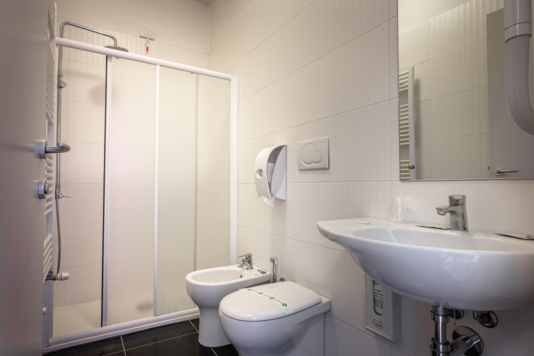 Bathroom 3, Pasta residence italia, Varese