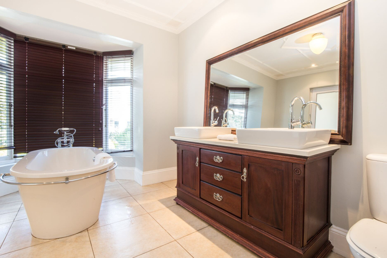 Bathroom 4, The Bentley Westville, eThekwini