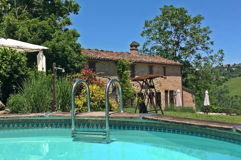 Sport & Beauty 5, Il Nascondiglio - The Hideaway, Fermo