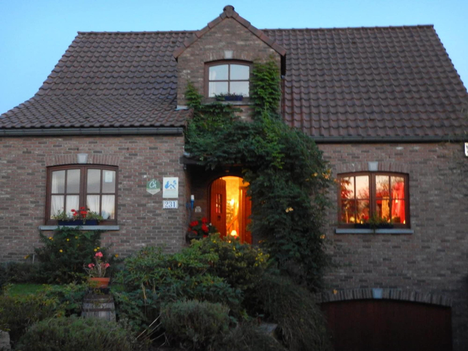 Exterior & Views 2, B&B La Chrysalide, Hainaut