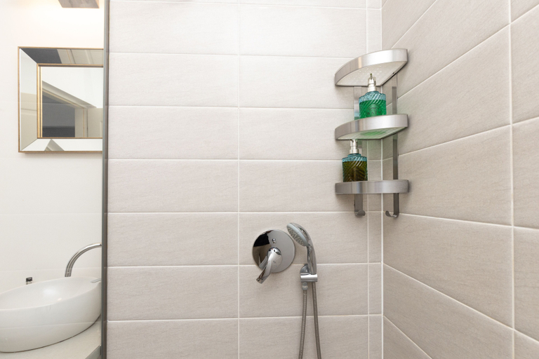 Bathroom 5, Metropole Apartments Old City, Municipiul Bucuresti