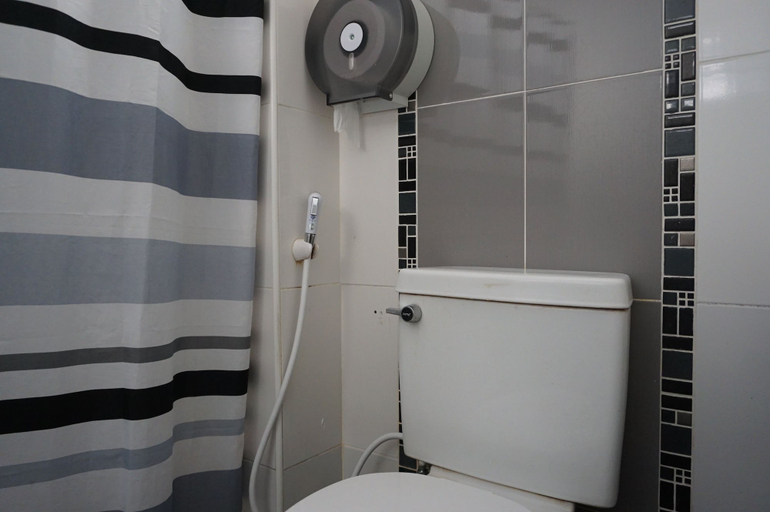 Bathroom 3, Chouaprom Mansion, Muang Nakhon Si Thammarat