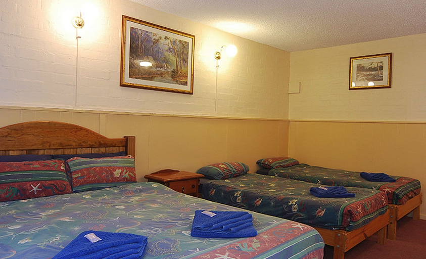 Bedroom 3, Arlberg Hotel Mount Buller, Mount Buller Alpine Resort