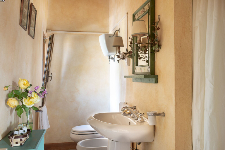 Bathroom 3, Azienda Agricola Chiarentana, Siena