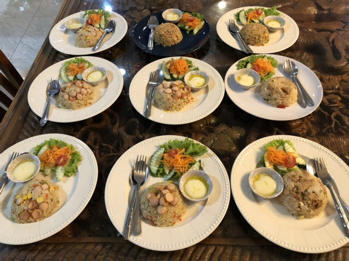 Food & Drinks 8
