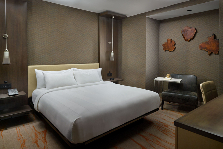 Bedroom 3, Chattanooga Marriott Downtown, Hamilton