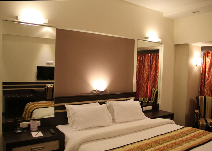 Bedroom 5, City Inn, Pune