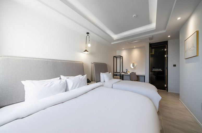 Bedroom 3, Hotel Moment SongJeong, Haeundae