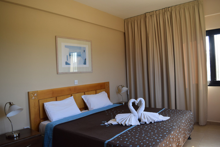 Bedroom 4, Anna Hotel Apartments