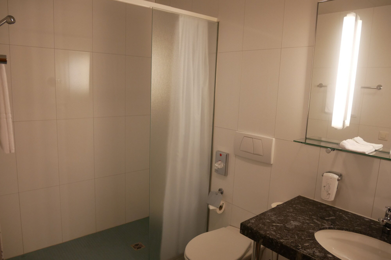 Bathroom 3, Hotel Schwanen, Wil