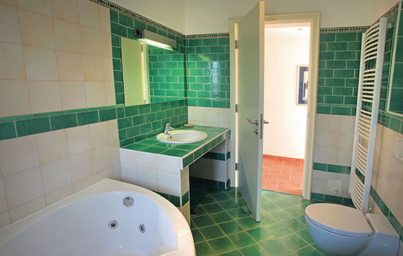 Bathroom 3, Spacious Villa with a Swimming Pool, Piran