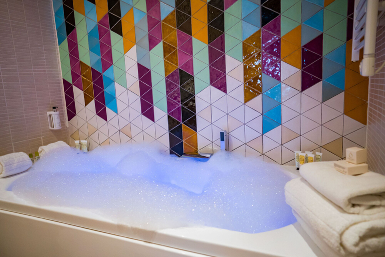 Bathroom 4, Hotel Ópera, Madrid